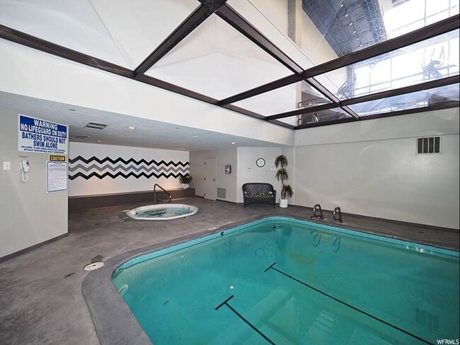 Pool & Spa - 560 E South Temple St