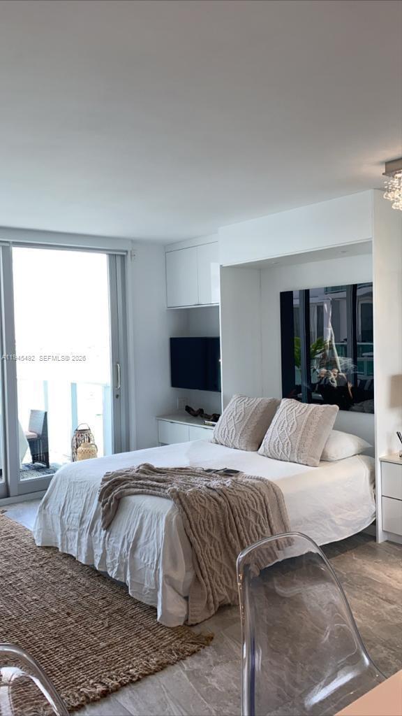 Building Photo - 1000 West Ave