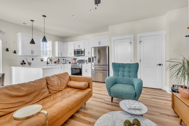 Building Photo - 540 Taffy Wy