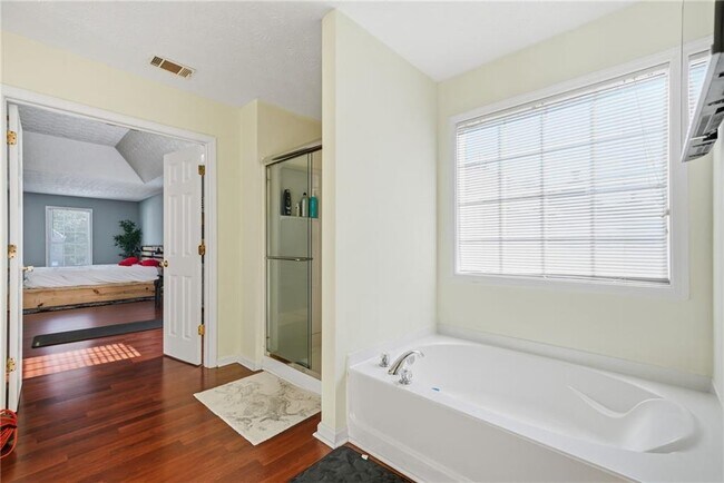 Building Photo - 3592 Kittery Dr SW