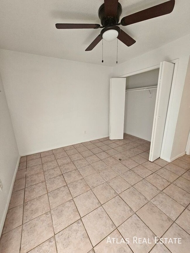 Building Photo - NOW AVAILABLE!! Renovated 2 Bedroom 1 Bath...