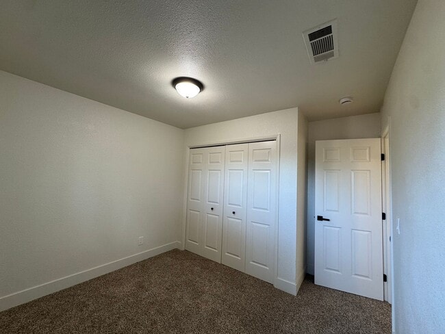 Building Photo - 5965 E Shields Ave