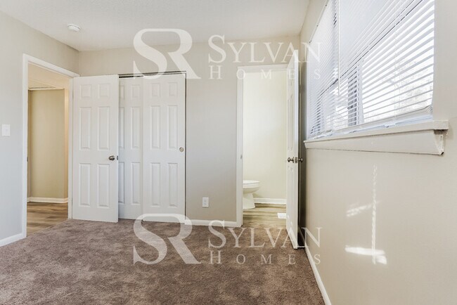 Building Photo - Carve Out a Great Life Here!