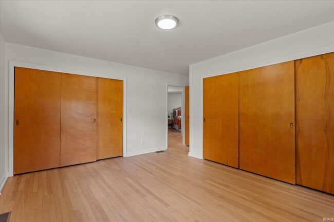 Building Photo - 2121 E Madison St