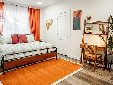 Building Photo - 380 Utah Ave