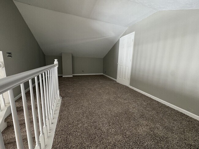 Building Photo - 3356 Milbridge Dr