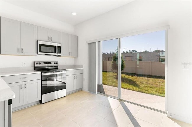 Building Photo - 2987 Skyline Lp