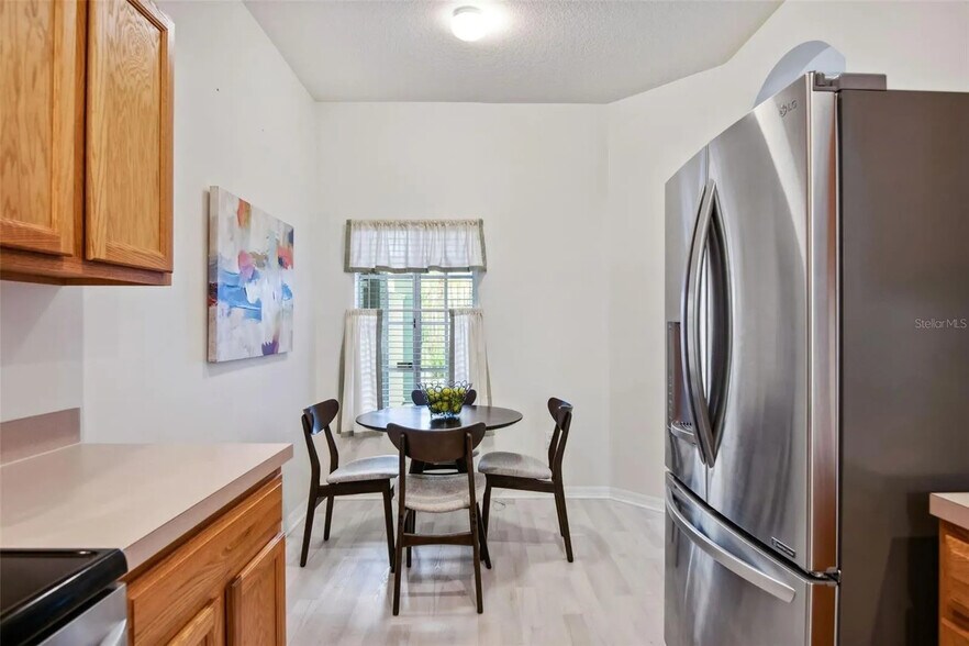 Dining area - 18108 Nassau Point Dr