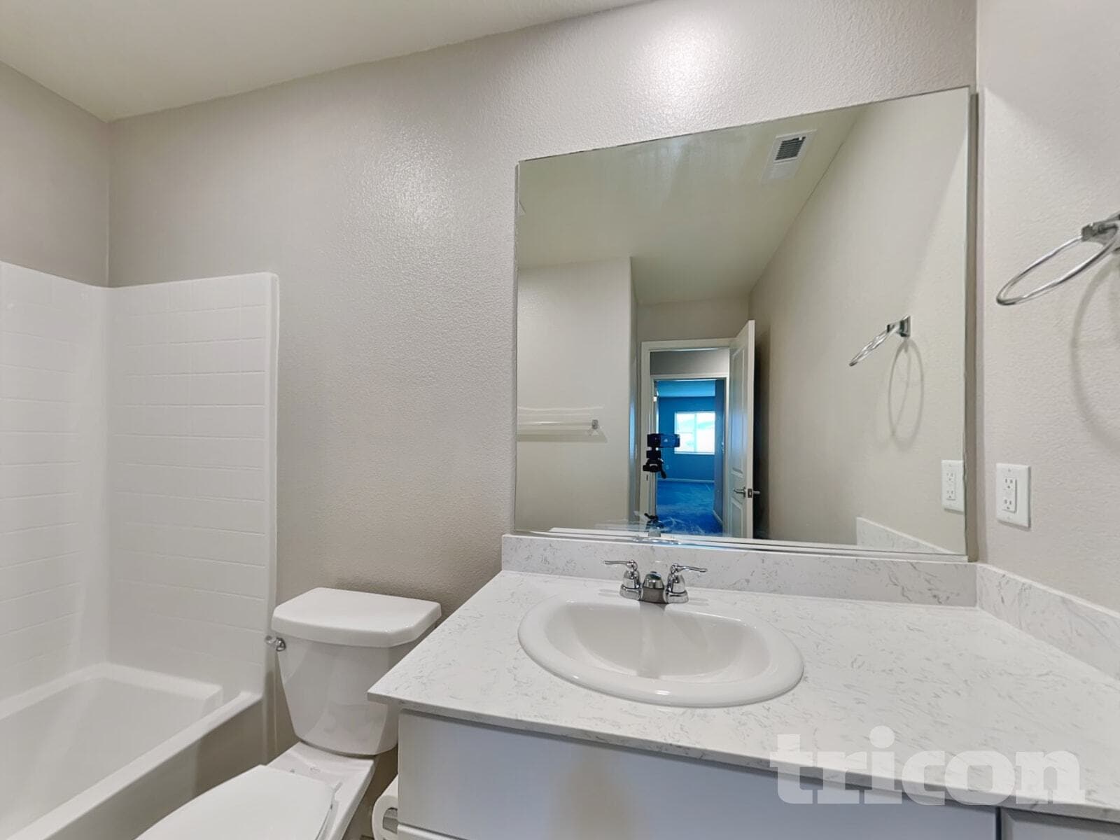 Building Photo - 8962 Wolf River Dr