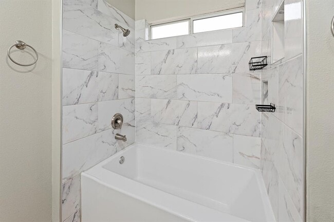 Building Photo - 21108 Derby Day Ave