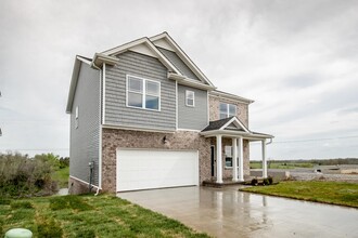 Building Photo - 693 Shaker Dr