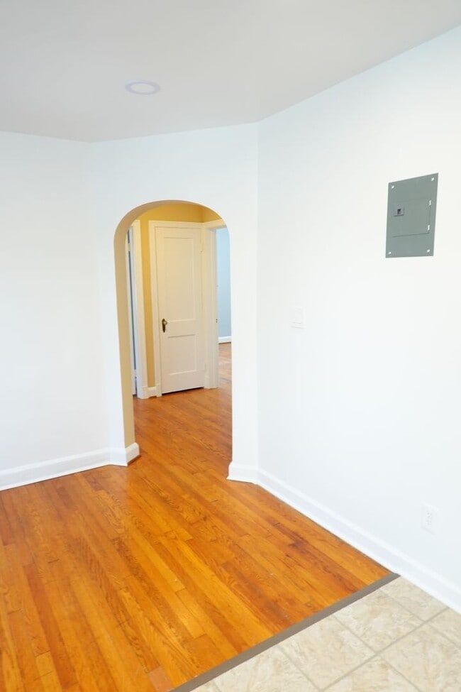 Building Photo - 8207 Garland Ave
