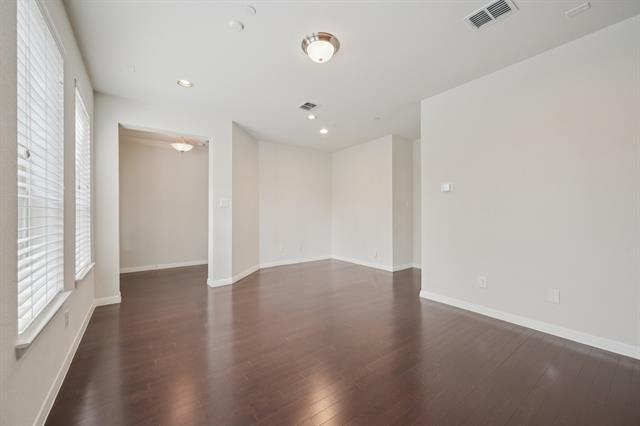 Building Photo - 3934 Amberwood Dr