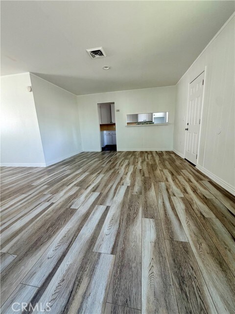 Building Photo - 2075 W Rialto Ave