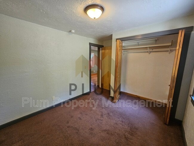 Building Photo - 1417.5 S 2nd St W