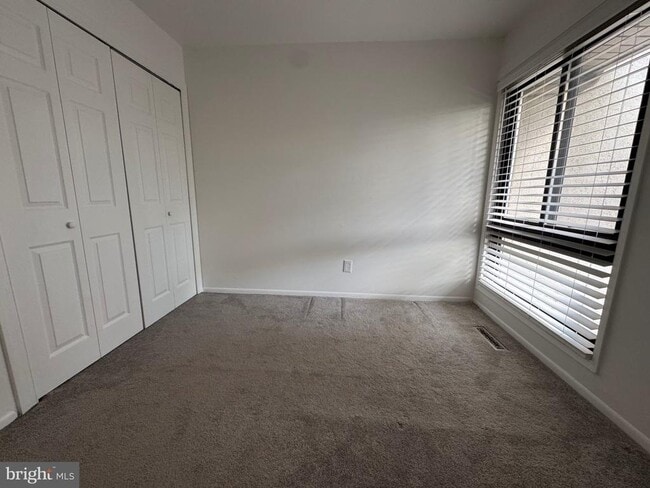 Building Photo - 349 Reneau Way