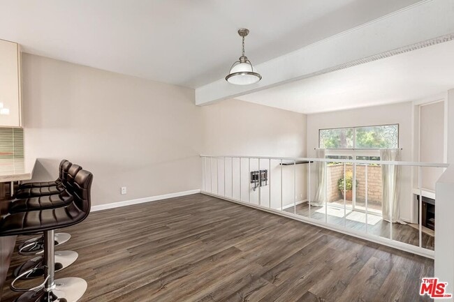 Building Photo - 13011 Mindanao Wy