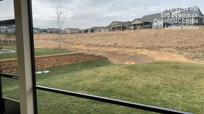 Building Photo - 515 Bowline Dr