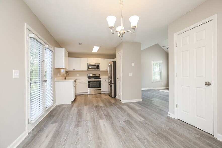 Building Photo - 1202 Welsh Dr
