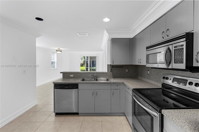 Building Photo - 1440 Coronado Rd