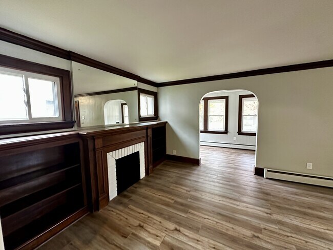 Building Photo - 2231 13th St SW