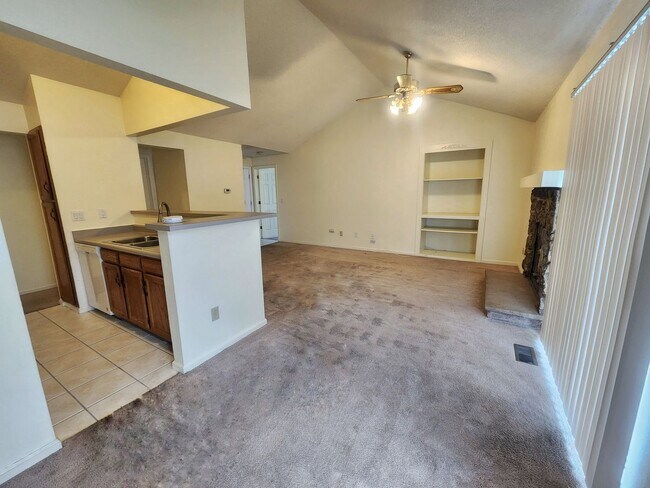 Building Photo - Spacious 2 Bed/2 Bath Condo in Arvada!!!!!