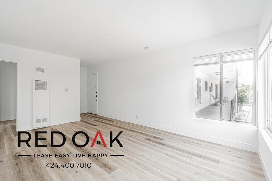 Building Photo - 8514 Sherwood Dr