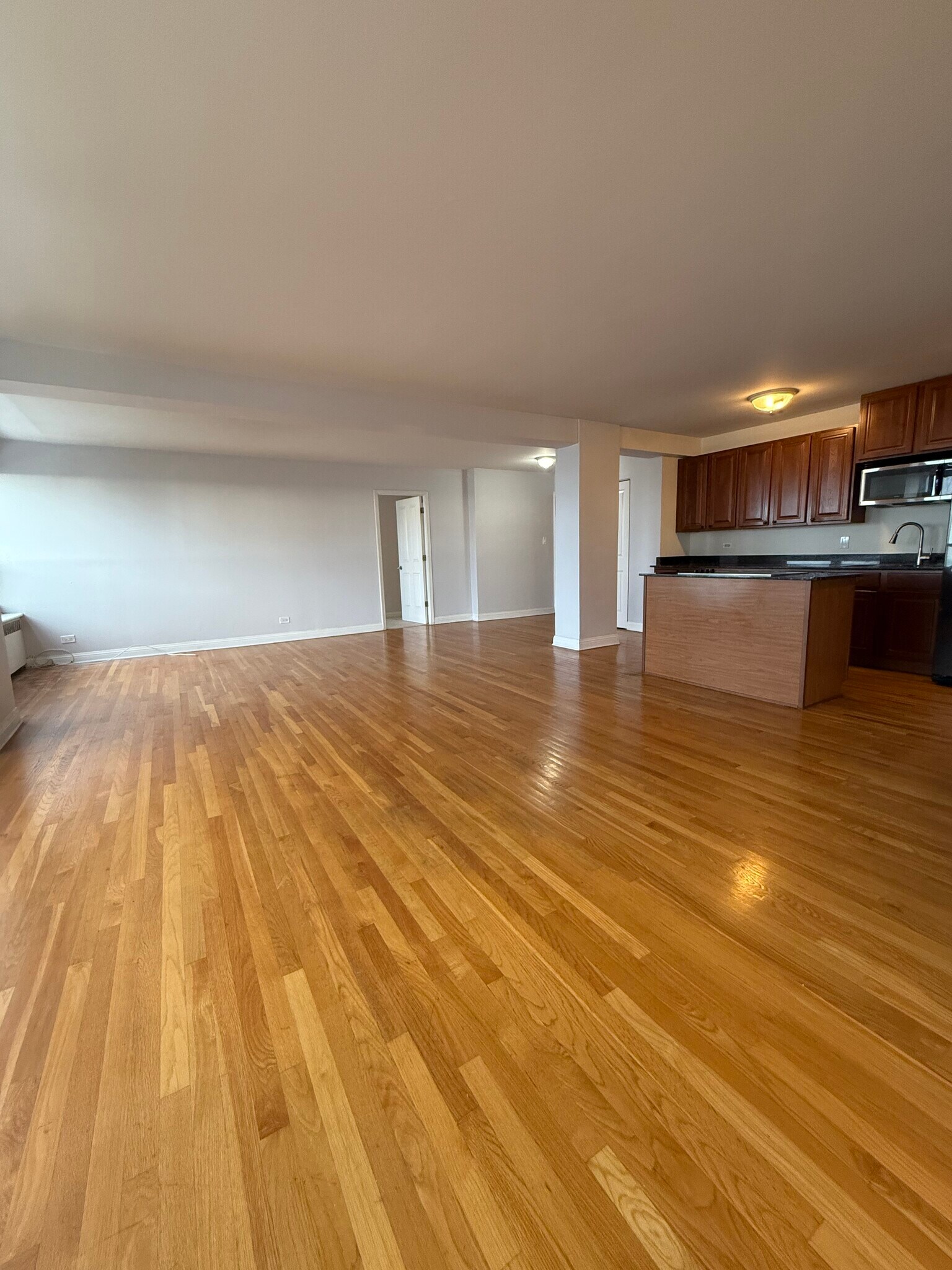 Building Photo - 4230 N Marine Dr
