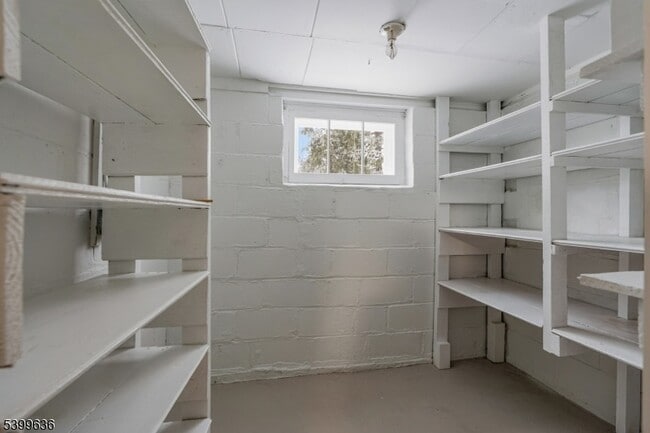 Building Photo - 111 King George Rd