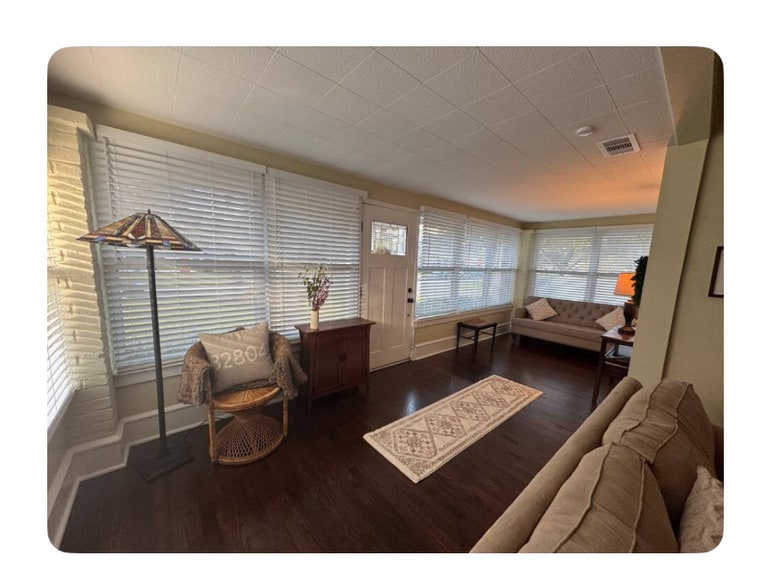 Building Photo - 800 Maxwell St