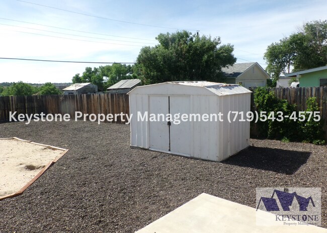 Building Photo - Pet Friendly!  3BR Northside House – Large Yard & Updates – $1,200