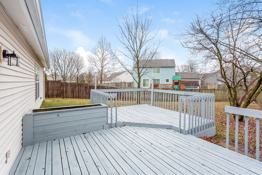 Building Photo - 5507 Old Barn Dr