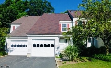 Building Photo - 48 Aberdeen Dr