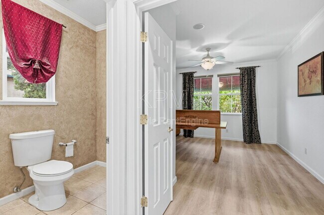 Building Photo - 5956 St Andrews Dr