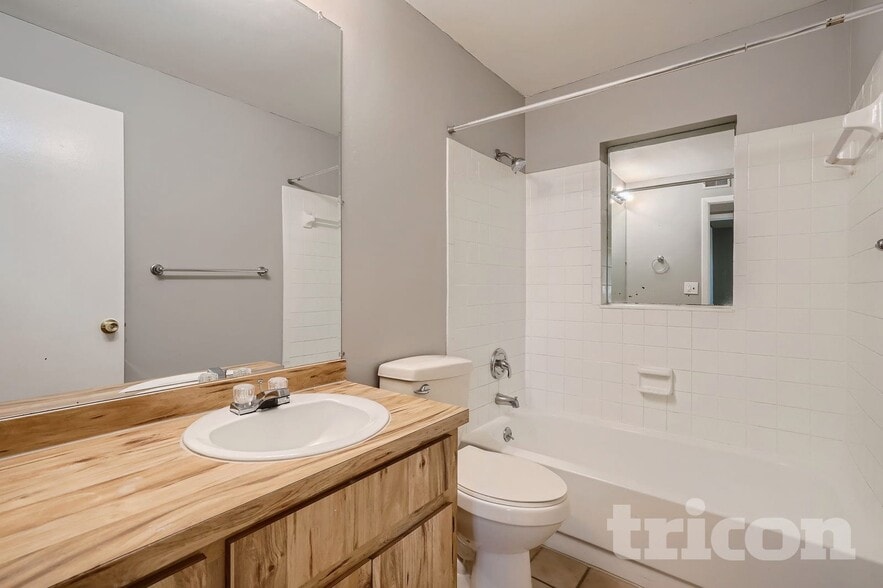 Building Photo - 6666 56th Ave N