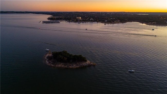 Building Photo - 16100 Webb Ln