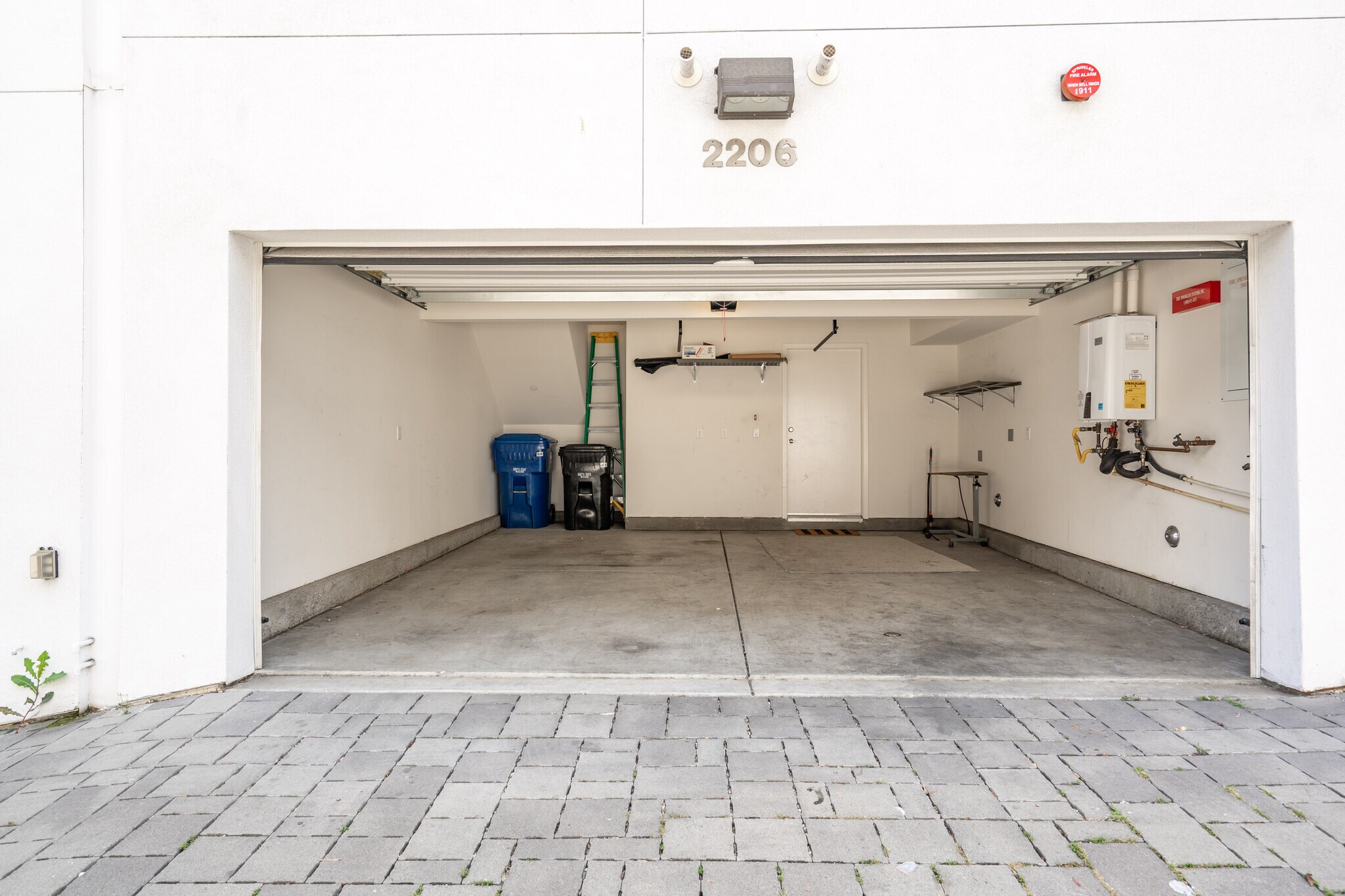 Garage - 2206 Tom Mix Rd