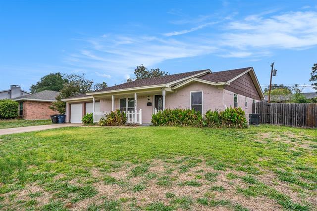 Building Photo - 3416 Denbury Dr