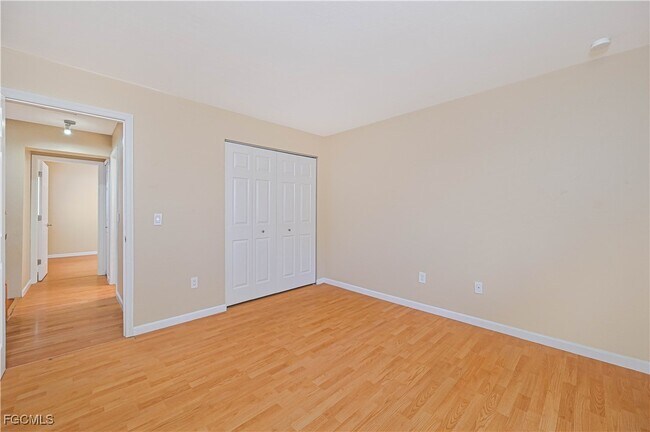 Building Photo - 17040 Golfside Cir