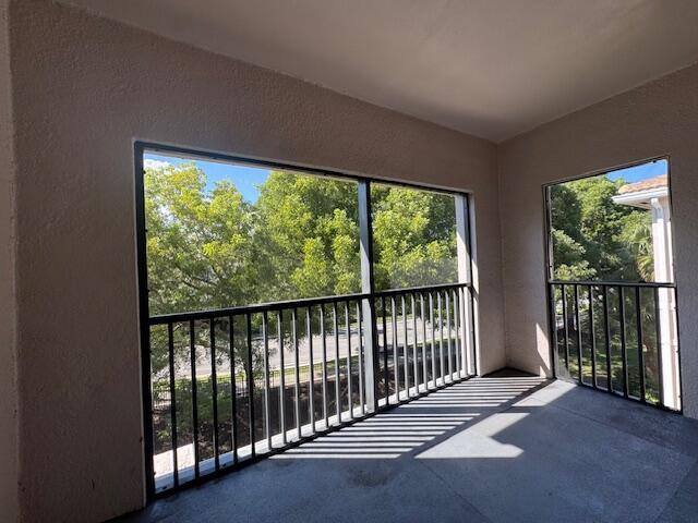 Building Photo - 3023 Alcazar Pl