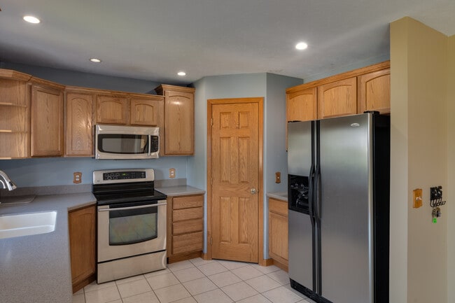 Building Photo - 12912 Silver Springs Ln