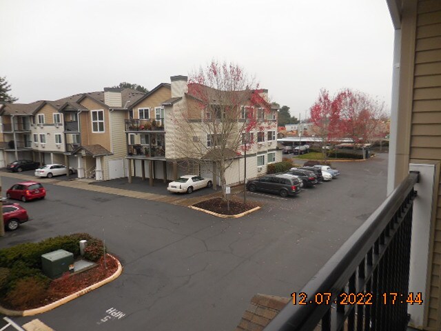Building Photo - 750 NW 185th Ave