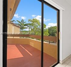 Building Photo - 9285 SW 125th Ave