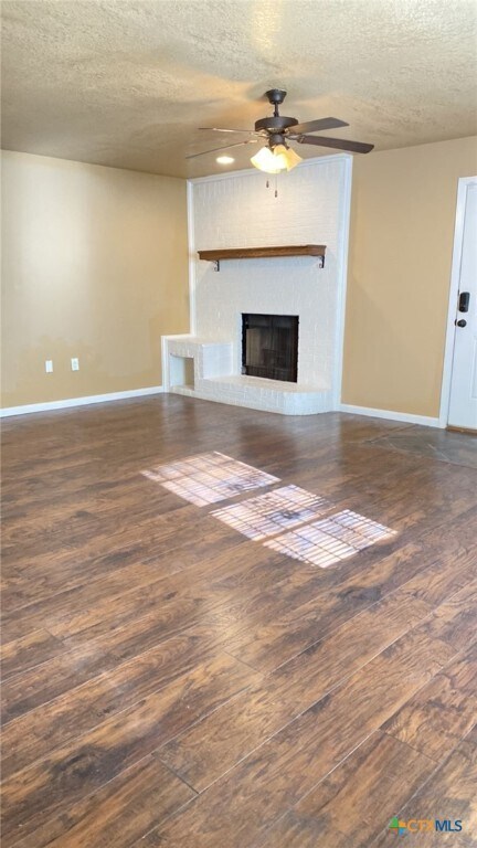 Building Photo - 1802 Sycamore Dr