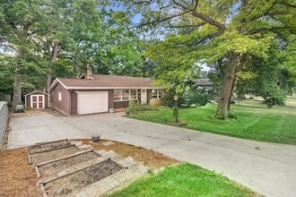 Building Photo - 6208 Westgate Rd