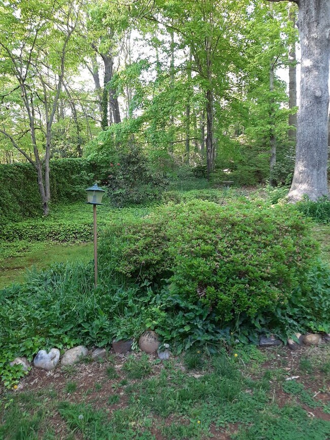 Building Photo - Ranch Home in Newton