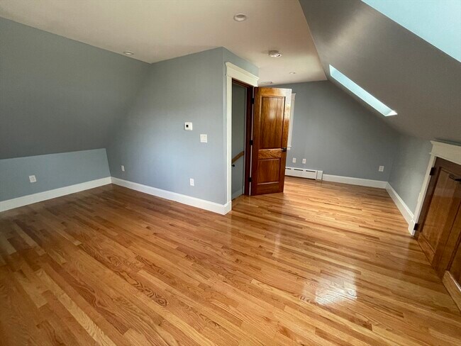 Building Photo - 46 Gerrish St