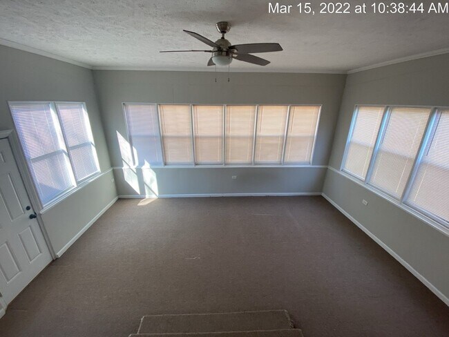 Building Photo - 144 S Ingleside Dr