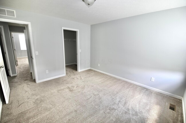 Building Photo - 5801 Sedgemoor Dr