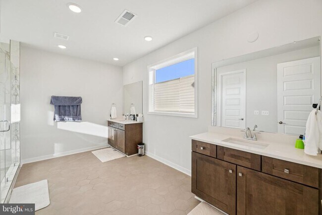 Building Photo - 42051 Night Nurse Cir